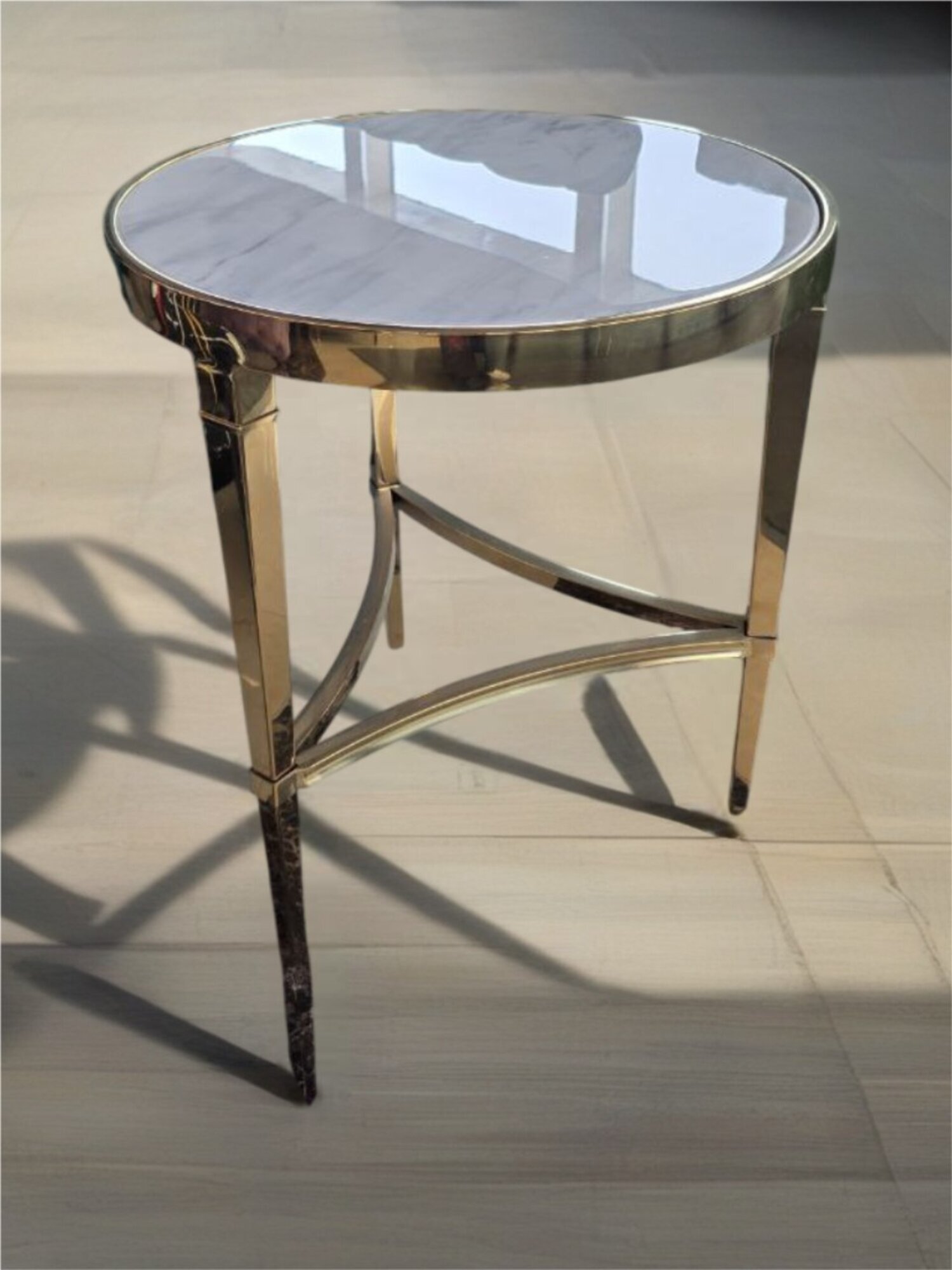 Runder Couchtisch in WeiÃ und Gold Designertische Metall italienische Beistelltische Sofort