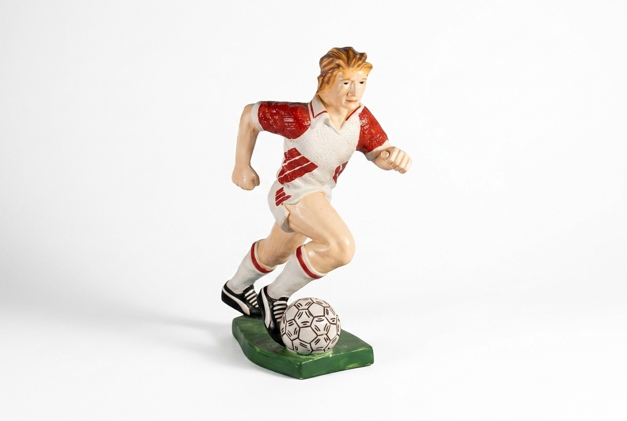 Design FuÃballer Figur Statue Skulptur Figuren Skulpturen Dekoration