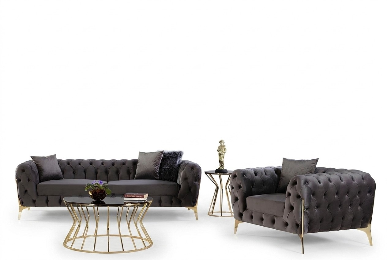 Schlichtes Set aus Sofa und Sessel â praktisch und elegant