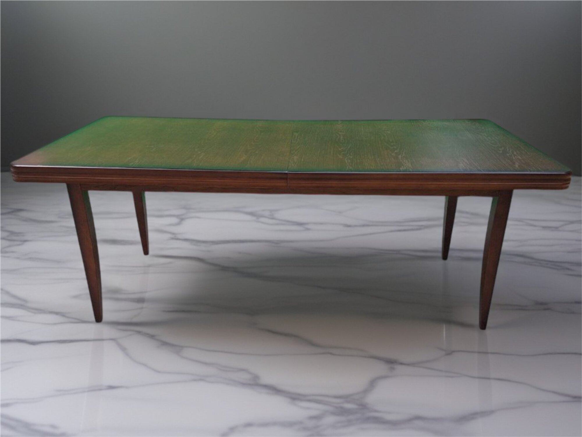 Moderner Esstisch in Braun â elegantes Design fÃ¼r ein stilvolles Esszimmer Sofort
