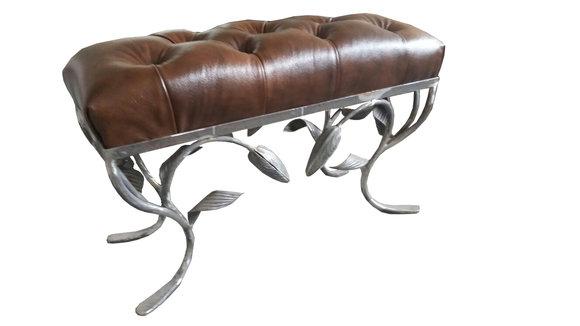 Chesterfield Hocker FuÃhocker Pufa Chaise mit MetallfÃ¼Ãen Vintage