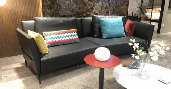 Design Viersitzer Moderne Couch Polster Sofa 4er Sitz Sofas MÃ¶bel Big