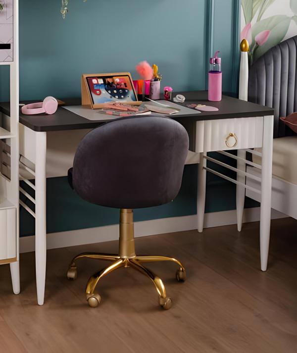 WeiÃer moderner Holzschreibtisch fÃ¼r Home Office