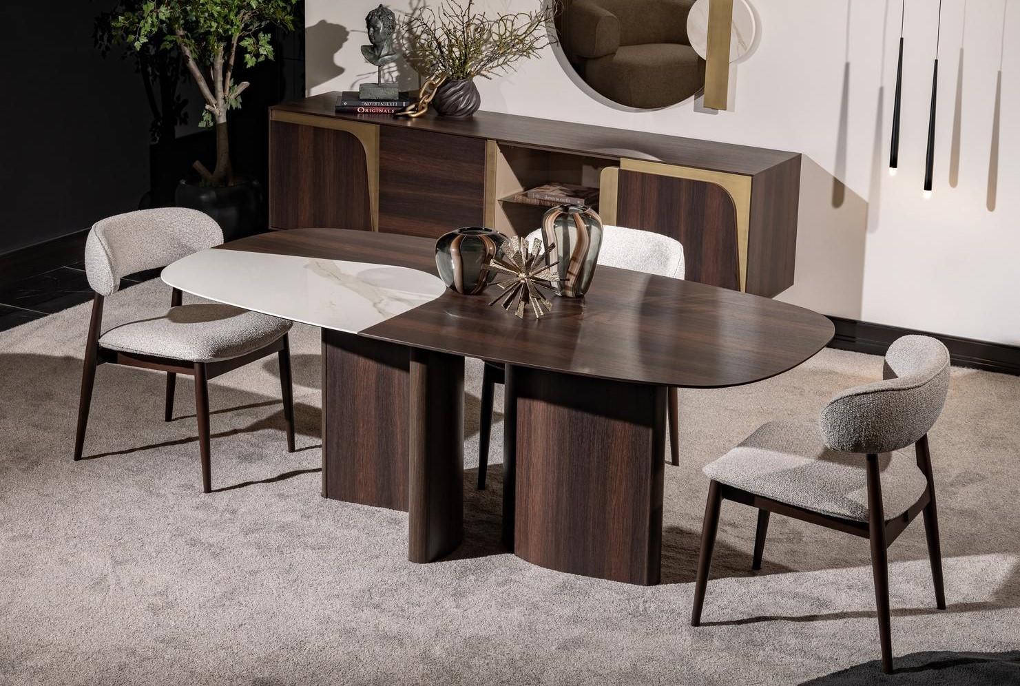 Elegantes Esszimmer Set aus Holz in Braun mit StÃ¼hlen