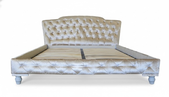 Designer Bett Polsterbett Ehebett kÃ¶nigliche Betten Doppelbett Schlafzimmer NEU
