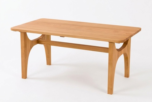 Eleganter brauner Esstisch aus Holz fÃ¼r stilvolle Essbereiche