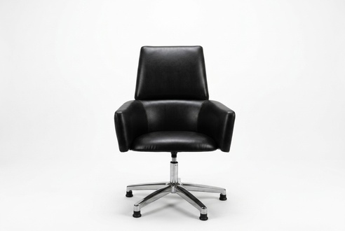 Eleganter schwarzer BÃ¼rostuhl aus Kunstleder fÃ¼r modernes Home Office