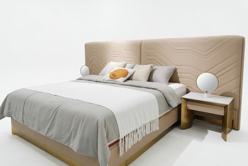 Elegantes DoppElegantes Doppelbett luxuriÃ¶ses Schlafzimmerbett stilvolles Bett