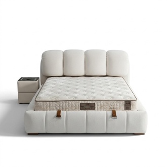 Elegantes weiÃes Bett mit Matratze in modernem Design
