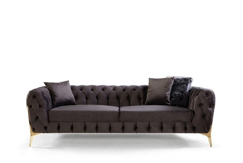 SchÃ¶nheit, die sich in jedem Element des Sofas widerspiegelt